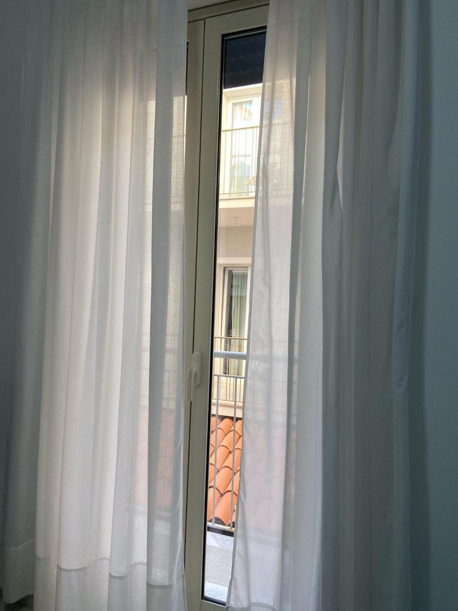 Maniel Beach Hotel Letojanni Bagian luar foto